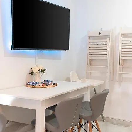 Downtown Apartment *